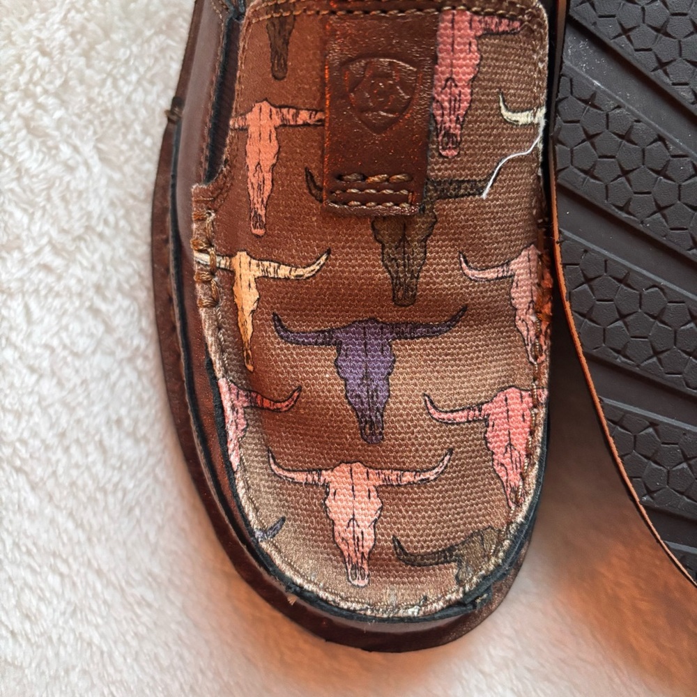 Ariat Cruisers
